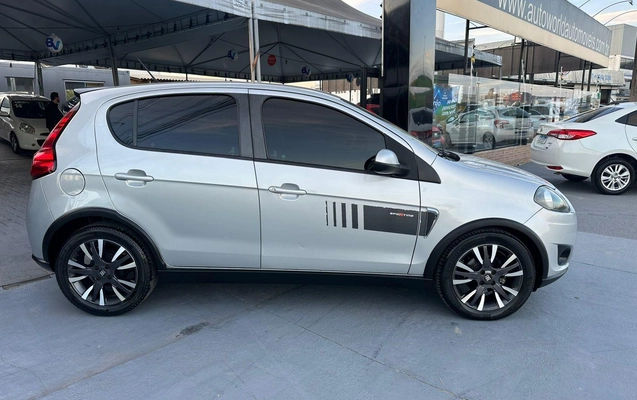 imagem-https://www.socarrao.com.br/sc-vehicle-images-prod/1680886/1779483341120-711afacb5525479687ad3390096b5b90_1779480480506.jpg