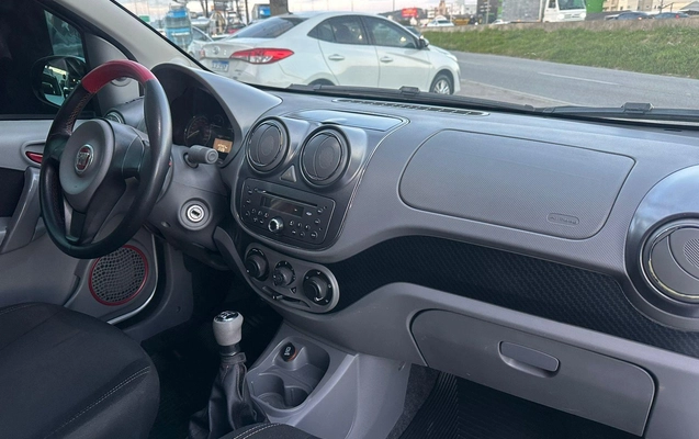 imagem-https://www.socarrao.com.br/sc-vehicle-images-prod/1680886/1779483341128-b2b70fb9c08b4ed7a75789db23e995f8_1779480493721.jpg