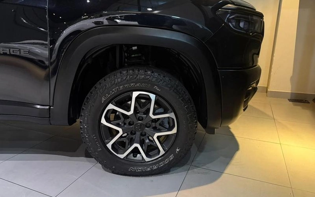 imagem-https://www.socarrao.com.br/sc-vehicle-images-prod/1680910/1789149952231-8114958_14_B_8e37ffafd8.jpeg