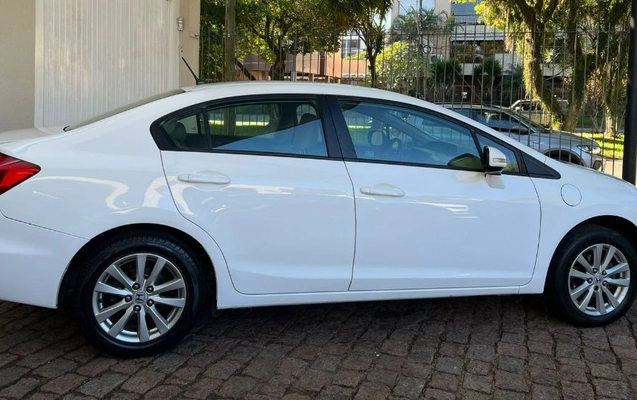 imagem-https://www.socarrao.com.br/sc-vehicle-images-prod/1680935/1779478649586-gb-63f6de3.jpeg