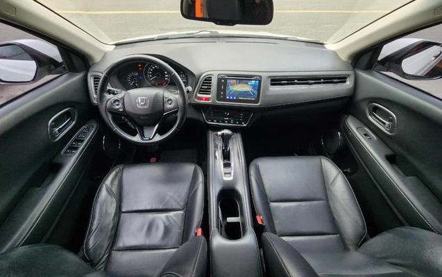 imagem-https://www.socarrao.com.br/sc-vehicle-images-prod/1680943/1784924302923-8111369_8_B_95925e4717.jpeg