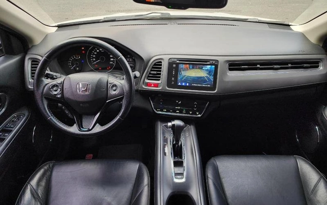 imagem-https://www.socarrao.com.br/sc-vehicle-images-prod/1680943/1784924302925-8111369_14_B_7429d8e597.jpeg