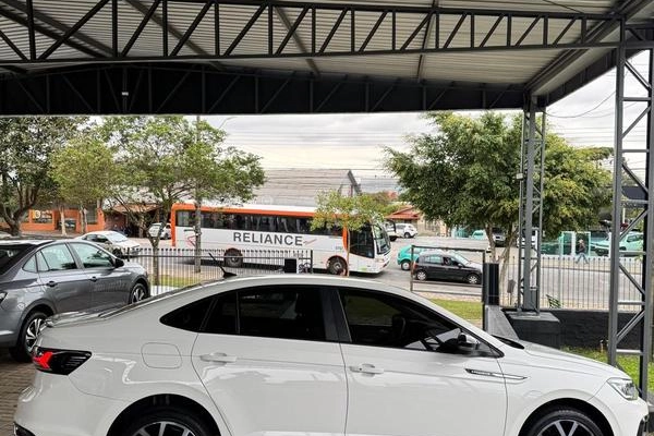 imagem-https://www.socarrao.com.br/sc-vehicle-images-prod/1681096/1785441003310-8115107_13_B_5a7a2267ea.jpeg