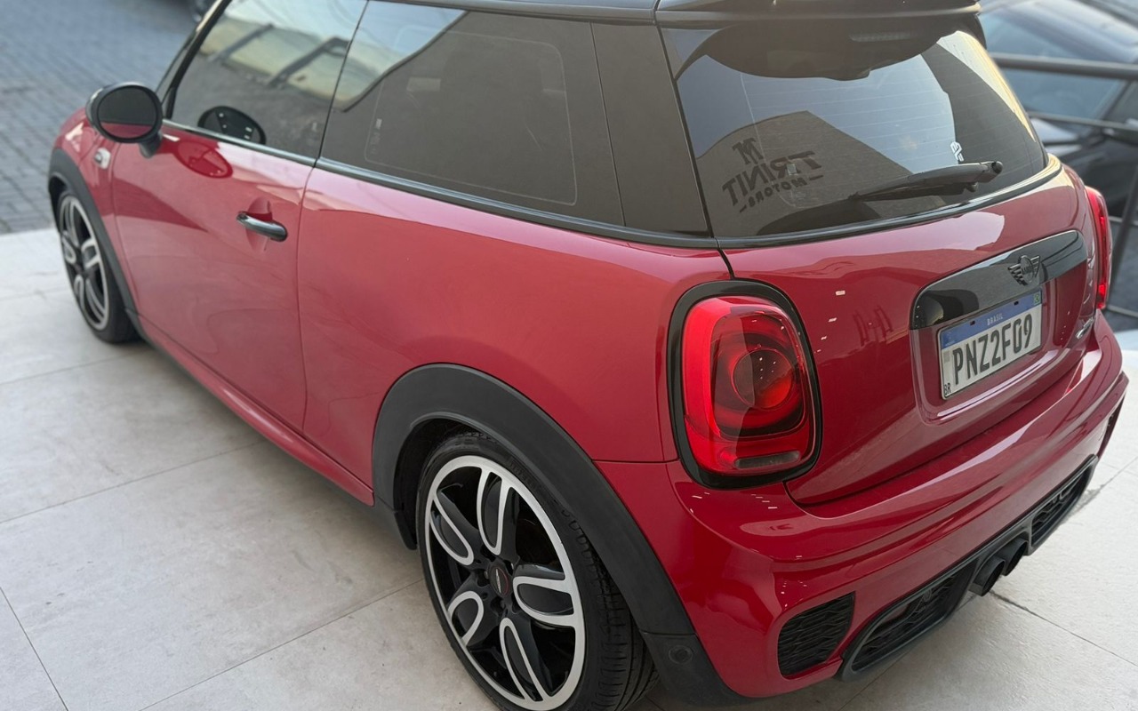 imagem-https://www.socarrao.com.br/sc-vehicle-images-prod/1681385/1779479181517-V2hhdHNBcHAgSW1hZ2UgMjAyNi0wNS0yMiBhdCAxNi4yOC41OSAoMikuanBlZw.jpeg