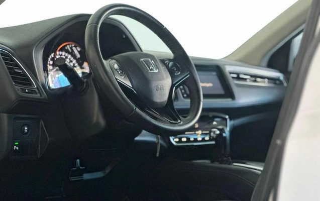 imagem-https://www.socarrao.com.br/sc-vehicle-images-prod/1681427/1790263100385-8115168_1_B_08131da348.jpeg