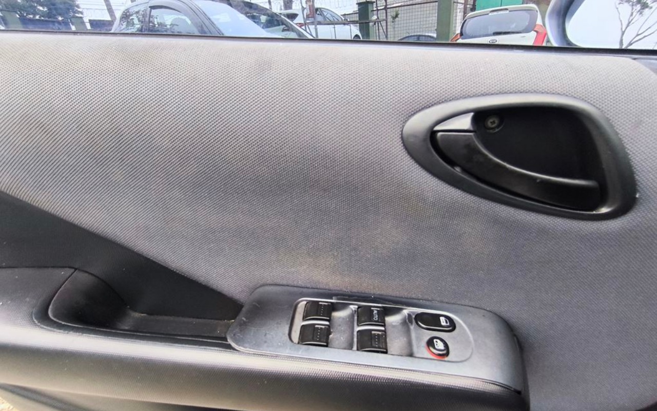 imagem-https://www.socarrao.com.br/sc-vehicle-images-prod/1681587/1779816691912-SU1HXzIwMjYwNTI2XzEwMjA1MSAoQ29weSkuanBn.jpg