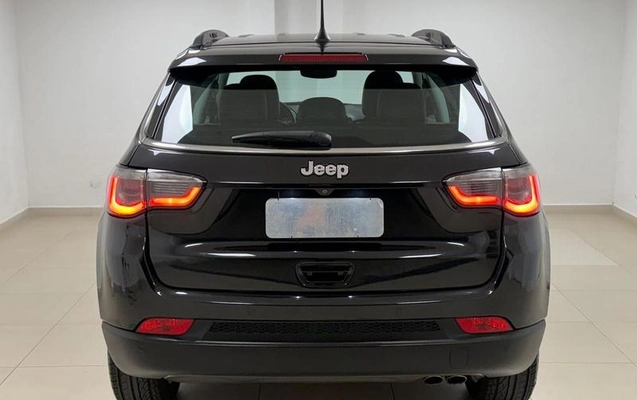 imagem-https://www.socarrao.com.br/sc-vehicle-images-prod/1681680/1787603423304-7510223_3_B_03866596e5.jpeg