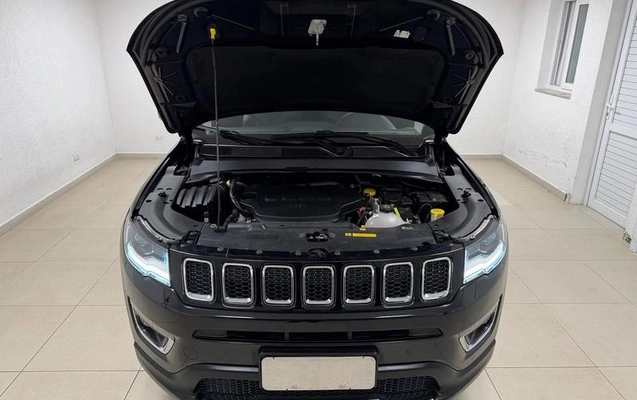 imagem-https://www.socarrao.com.br/sc-vehicle-images-prod/1681680/1787603423314-7510223_1_B_bd21223973.jpeg