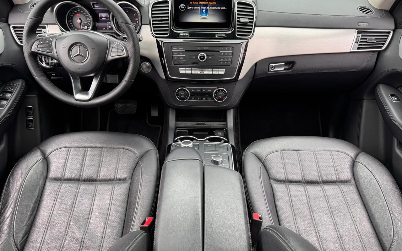 imagem-https://www.socarrao.com.br/sc-vehicle-images-prod/1682128/1779480592269-V2hhdHNBcHAgSW1hZ2UgMjAyNi0wNS0yMiBhdCAxNS4wMi4xNC5qcGVn.jpeg