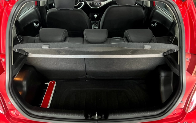 imagem-https://www.socarrao.com.br/sc-vehicle-images-prod/1682354/1784063069860-003_c76bdccbbe76d8f88f9661e420918011.png