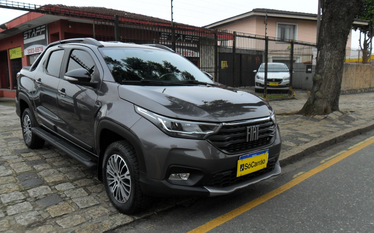 Fiat Strada Ranch 1.3 Flex 8V CD Aut. na cor Cinza em Curitiba / PR - 1682358