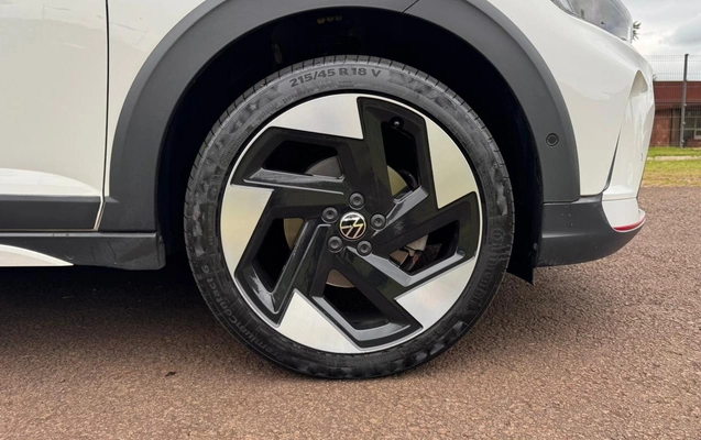 imagem-https://www.socarrao.com.br/sc-vehicle-images-prod/1682512/1779481151394-V2hhdHNBcHAgSW1hZ2UgMjAyNi0wNS0yMiBhdCAxMC40Mi4zNSAoMSkuanBlZw.jpeg