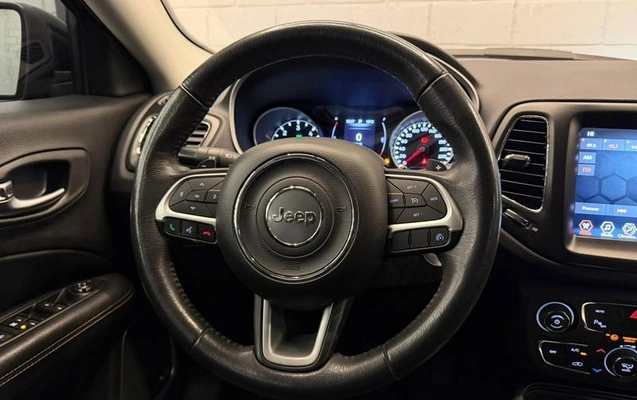 imagem-https://www.socarrao.com.br/sc-vehicle-images-prod/1682540/1782826739661-8114388_2_B_e4407593a4.jpeg