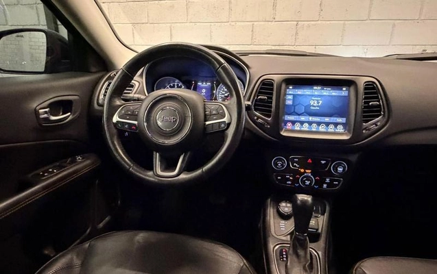 imagem-https://www.socarrao.com.br/sc-vehicle-images-prod/1682540/1782826739662-8114388_6_B_1eee0625f6.jpeg