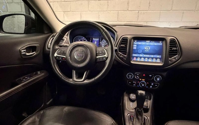 imagem-https://www.socarrao.com.br/sc-vehicle-images-prod/1682540/1782826739663-8114388_9_B_88e1aeb8d7.jpeg