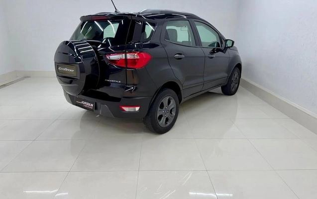 imagem-https://www.socarrao.com.br/sc-vehicle-images-prod/1683015/1791410772528-8115522_9_B_241268319e.jpeg