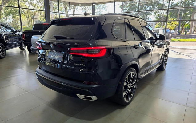 imagem-https://www.socarrao.com.br/sc-vehicle-images-prod/1685250/1779485703067-MjAyNjA1MjBfMTQyOTAxLmpwZw.jpg