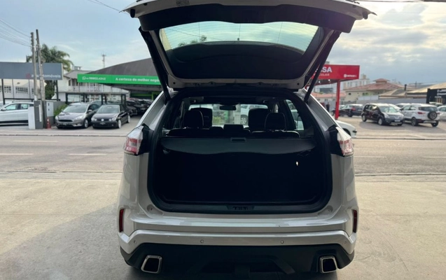 imagem-https://www.socarrao.com.br/sc-vehicle-images-prod/16914/1779451713280-gb-f118c0f.jpeg