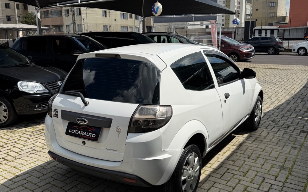 imagem-https://www.socarrao.com.br/sc-vehicle-images-prod/1691641/1779498244550-SU1HXzU1ODIuanBlZw.jpeg