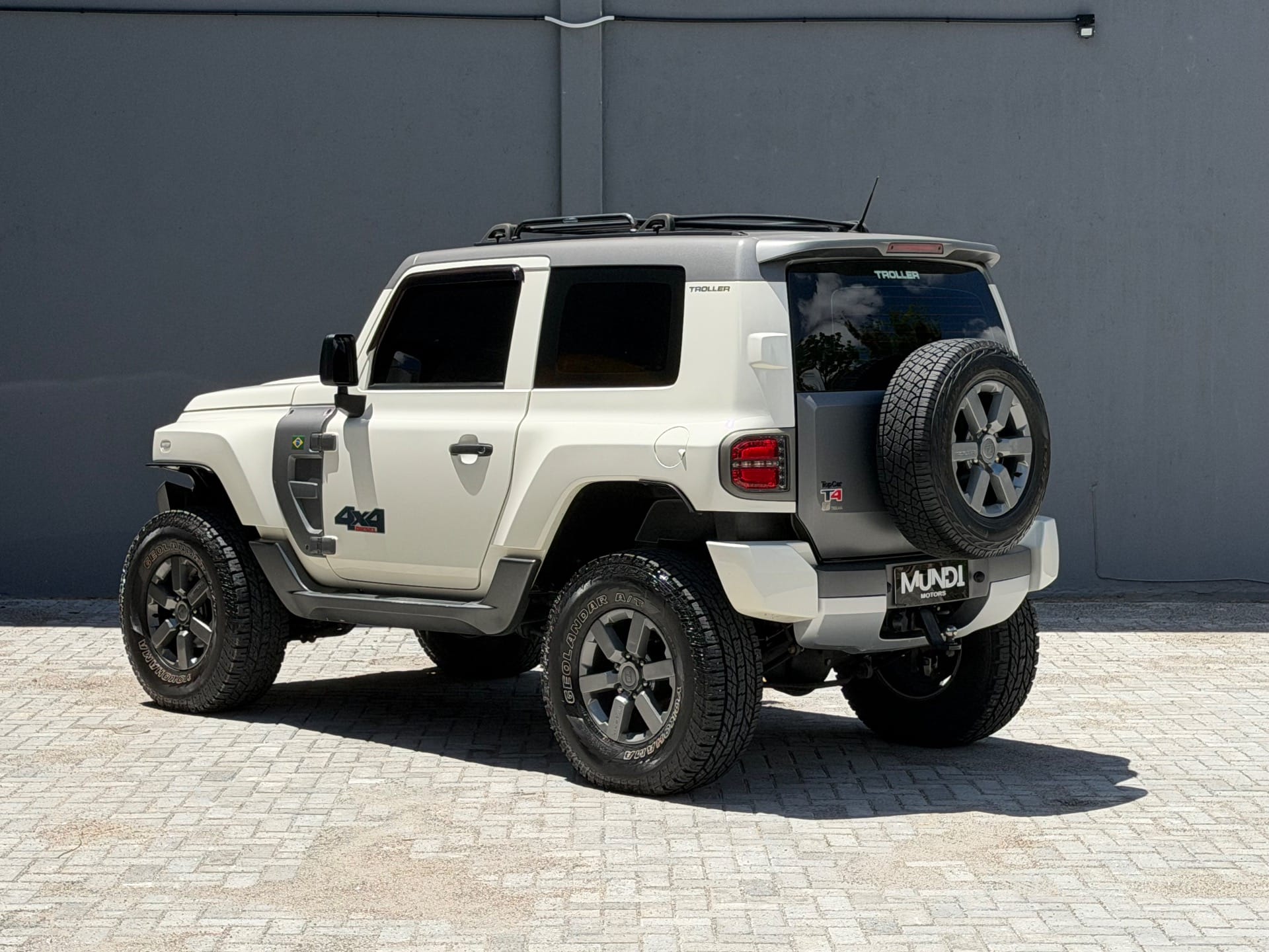 imagem-https://www.socarrao.com.br/sc-vehicle-images-prod/16952/1769988059609-7094151OR_1764343147_99_30.jpg