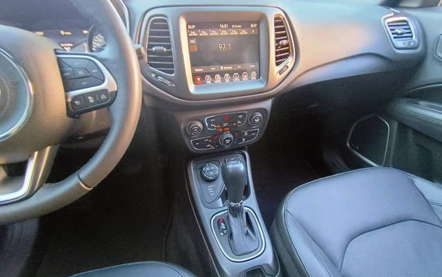 imagem-https://www.socarrao.com.br/sc-vehicle-images-prod/1703352/1779537065106-SkVFUCBDT01QQVNTIDIuMCAxNlYgRElFU0VMIExJTUlURUQgNFg0IDIwMjEgUFJBVEEgMTYuanBn.jpg