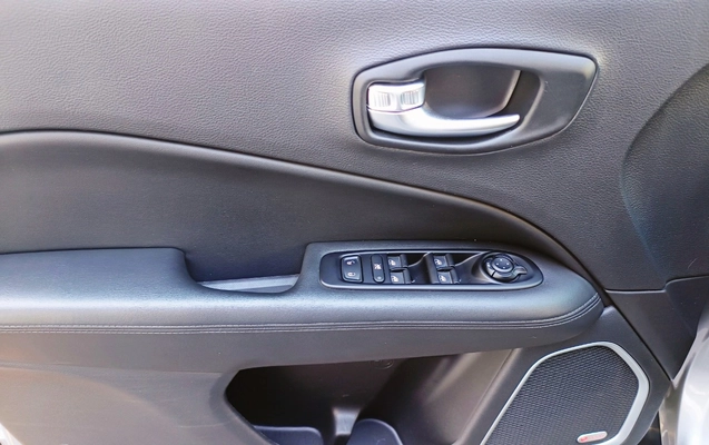 imagem-https://www.socarrao.com.br/sc-vehicle-images-prod/1703352/1779537065307-SkVFUCBDT01QQVNTIDIuMCAxNlYgRElFU0VMIExJTUlURUQgNFg0IDIwMjEgUFJBVEEgMjAuanBn.jpg