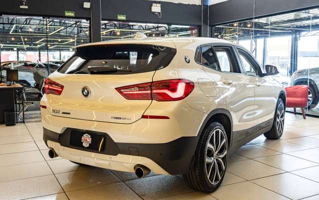 imagem-https://www.socarrao.com.br/sc-vehicle-images-prod/1703466/1785186812938-7e2d9509-1ad4-448a-82b1-2a798b94085f.jpg