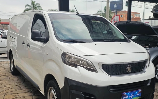 imagem-https://www.socarrao.com.br/sc-vehicle-images-prod/1703580/1779542714356-YzM3ZTM3YzYtZDdhOC00NzU0LTk2MTMtMTE3MWJkZjQzZTU2LmpwZw.jpg