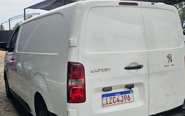 imagem-https://www.socarrao.com.br/sc-vehicle-images-prod/1703580/1779542714988-ZjdlYWZkODQtNzIzZS00YmQ3LThkMGQtNmI0MWY5N2JjZTRmLmpwZw.jpg