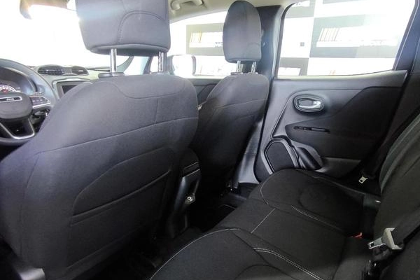 imagem-https://www.socarrao.com.br/sc-vehicle-images-prod/1703679/1782310995272-8035541_12_B_25d55b3e12.jpeg