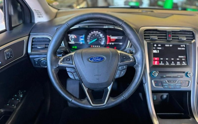 imagem-https://www.socarrao.com.br/sc-vehicle-images-prod/1703713/1785764987080-8115870_6_B_bad0ab66bb.jpeg