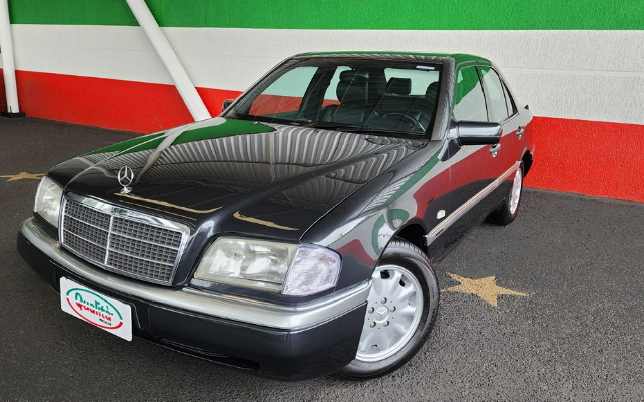 Mercedes-Benz C-280 Elegance na cor Preto em Curitiba / PR - 1703764