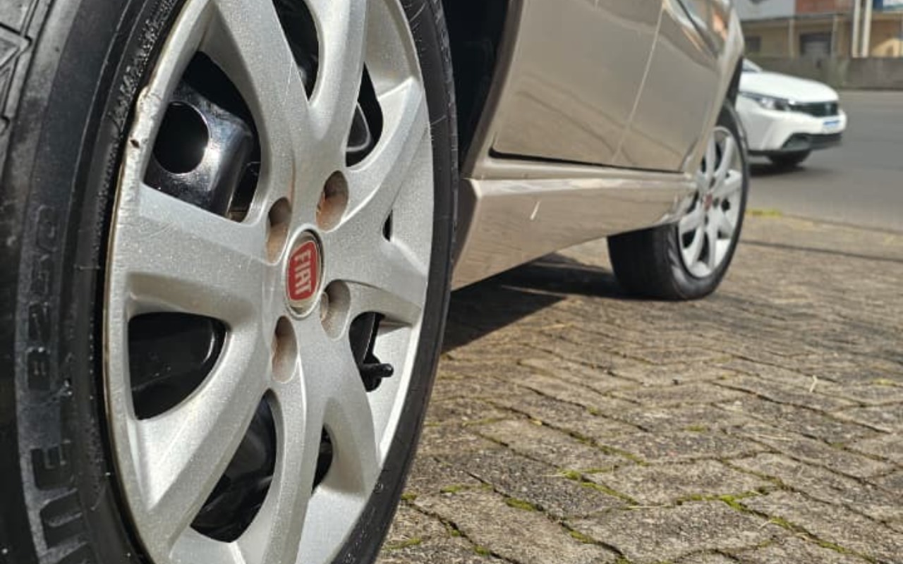 imagem-https://www.socarrao.com.br/sc-vehicle-images-prod/1703791/1779546166281-Y2IyMDUxNTUtNmRhZS00NzAzLWFlMDEtNGYxMDc0YzA4Y2EwLmpwZw.jpg