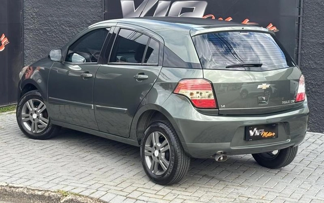 imagem-https://www.socarrao.com.br/sc-vehicle-images-prod/1703947/1786135173591-8117102_18_B_c037ef187e.jpeg