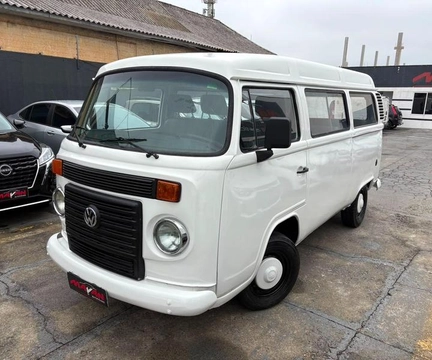 Volkswagen Kombi 2013 Branco — foto 1 de 3