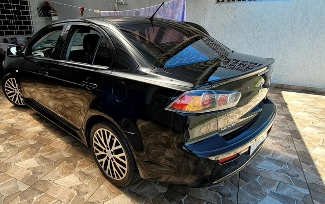 imagem-https://www.socarrao.com.br/sc-vehicle-images-prod/1704318/1781724389214-MjAyMzA5MjFfMTIyMDMyLmpwZw.jpg