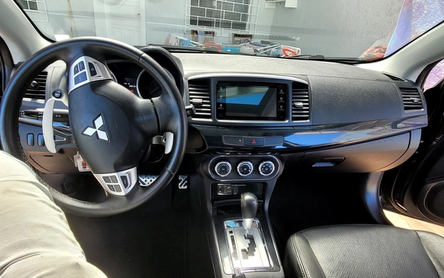 imagem-https://www.socarrao.com.br/sc-vehicle-images-prod/1704318/1781724389525-MjAyMzA5MjFfMTIyMTQwLmpwZw.jpg