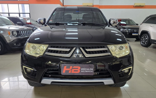 imagem-https://www.socarrao.com.br/sc-vehicle-images-prod/1704386/1779555528351-GsU12LDenNgb9GpcGSZjQmBmCxZdstLy.jpg
