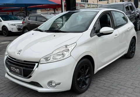Peugeot 208 2014 Branco — foto 1 de 3