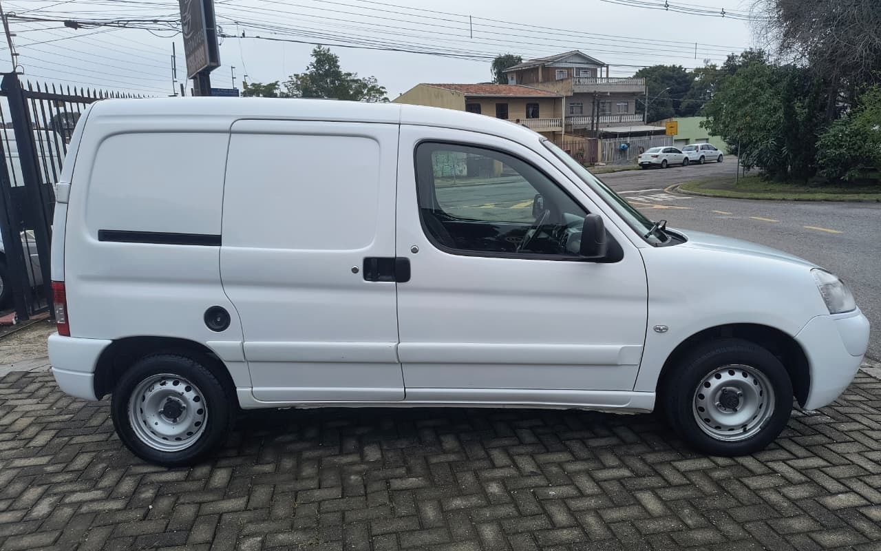 imagem-https://www.socarrao.com.br/sc-vehicle-images-prod/1704524/1779558348683-V2hhdHNBcHAgSW1hZ2UgMjAyNi0wNS0yMyBhdCAxMS4zMi4zMy5qcGVn.jpeg