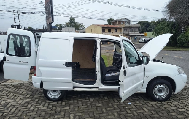 imagem-https://www.socarrao.com.br/sc-vehicle-images-prod/1704524/1779558349346-V2hhdHNBcHAgSW1hZ2UgMjAyNi0wNS0yMyBhdCAxMS4zMi4zNi5qcGVn.jpeg