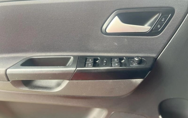 imagem-https://www.socarrao.com.br/sc-vehicle-images-prod/1704534/1783707130597-8117159_3_B_c8ceaae4d7.jpeg