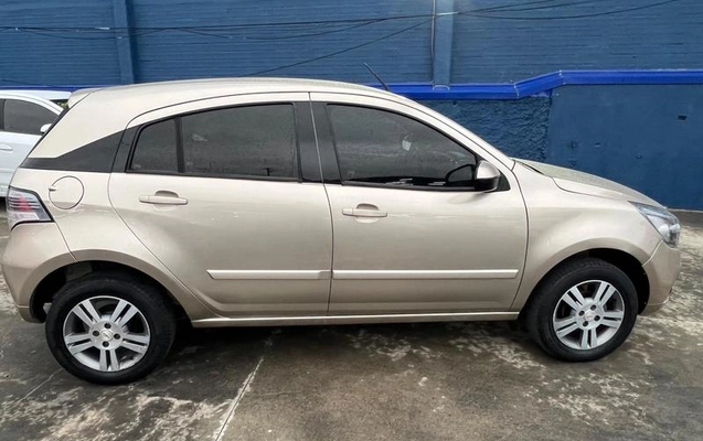 imagem-https://www.socarrao.com.br/sc-vehicle-images-prod/1704660/1788381758298-8117870_3_B_db948d2a19.jpeg