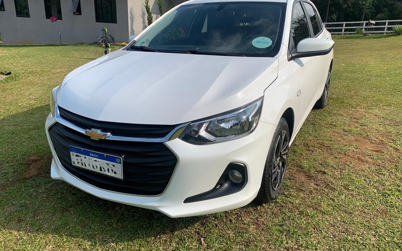 Chevrolet Onix 2024 Branco — foto 1 de 3