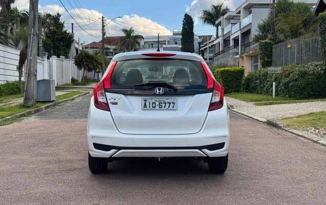 imagem-https://www.socarrao.com.br/sc-vehicle-images-prod/1705387/1788960057277-8118167_20_B_026538de35.jpeg