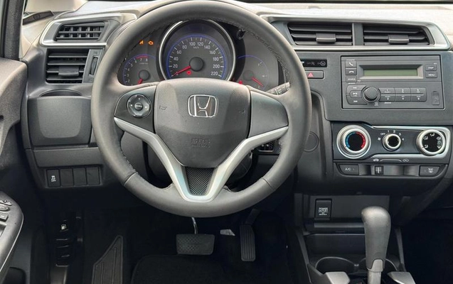 imagem-https://www.socarrao.com.br/sc-vehicle-images-prod/1705387/1788960057288-8118167_3_B_b113c796c2.jpeg
