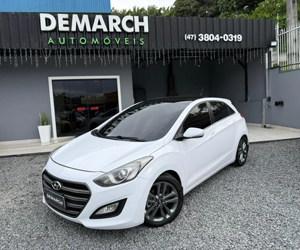 Hyundai i30 1.8 16V Aut. 5p 2016 Branco — foto 1 de 3