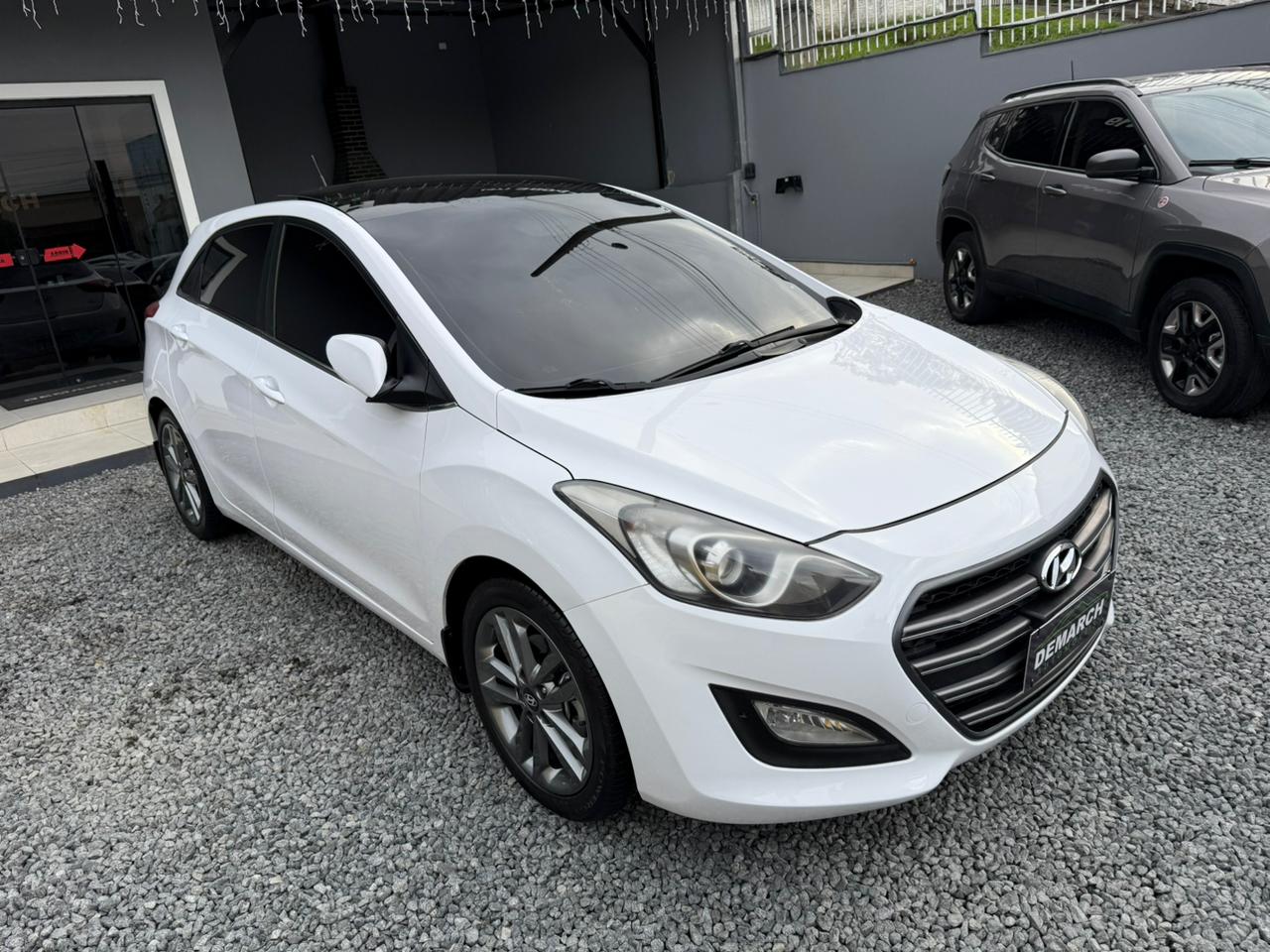 imagem-https://www.socarrao.com.br/sc-vehicle-images-prod/17126/1769988059025-7111869OR_1764863324_31_660.jpg