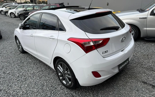 imagem-https://www.socarrao.com.br/sc-vehicle-images-prod/17126/1769988059025-7111869OR_1764863325_99_810.jpg