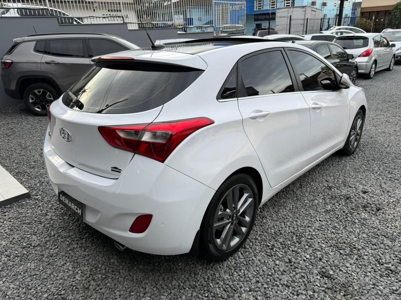 imagem-https://www.socarrao.com.br/sc-vehicle-images-prod/17126/1769988059025-7111869OR_1764863326_47_250.jpg